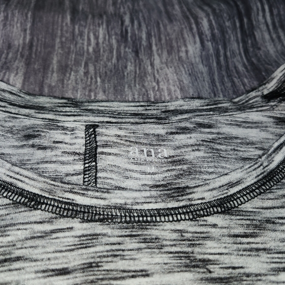 *5 for $25* A.N.A Women's Black Gray Heather Long Sleeve Tee Medium - Picture 2 of 6